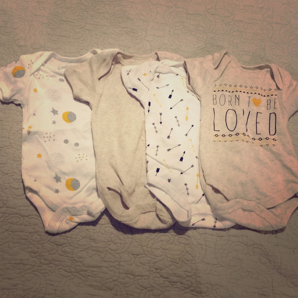 4 Emily & Oliver Onesies 0/3 M